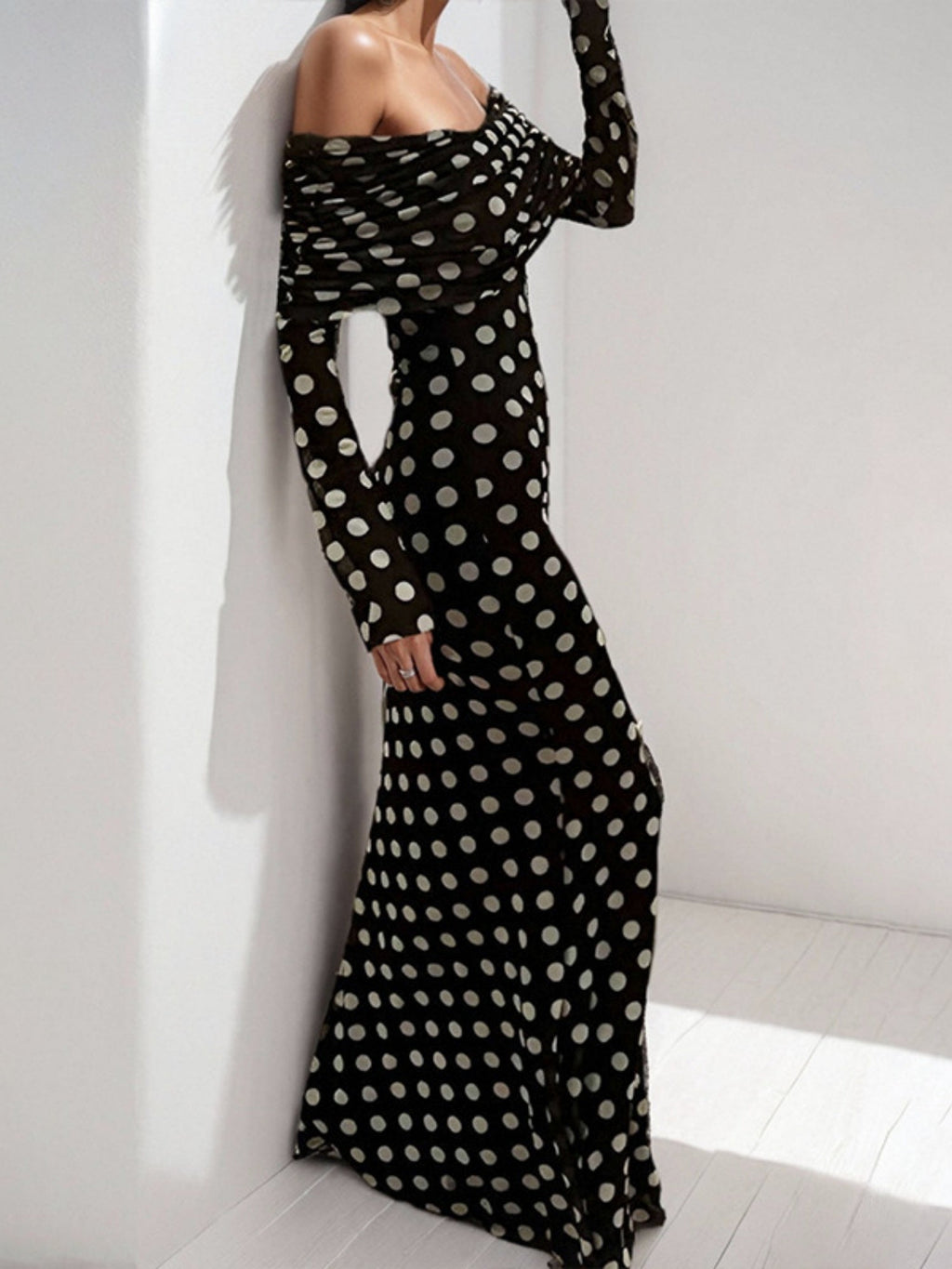 Polka Dots Off-shoulder Long Sleeves Slim Fit Hip Body Maxi Dresses