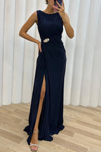 Sleeveless Boat Neck Pleated Crystal Brooch Waist High Slit Maxi Gown