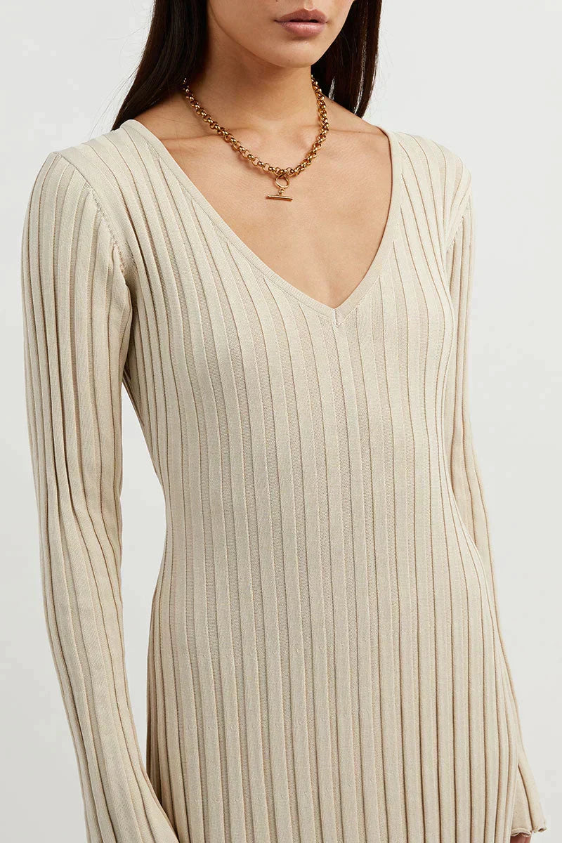 Sasha Timeless Knitted Midi Dress with V Neck and Sleeves Evening Wear Edit
