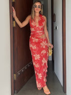 Deep V-neck Strapless Dress With Cropped Waist And Halter Neck