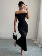 Off-shoulder Off Shoulder Pleated Metal Buckle Maxi Dresses