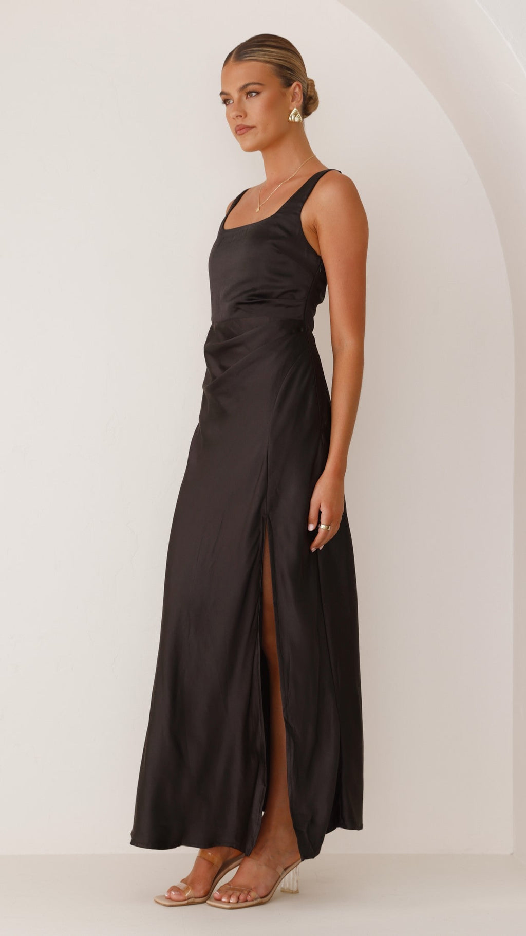 Sara Effortless Maxi Dress Black Premium Wardrobe Essential