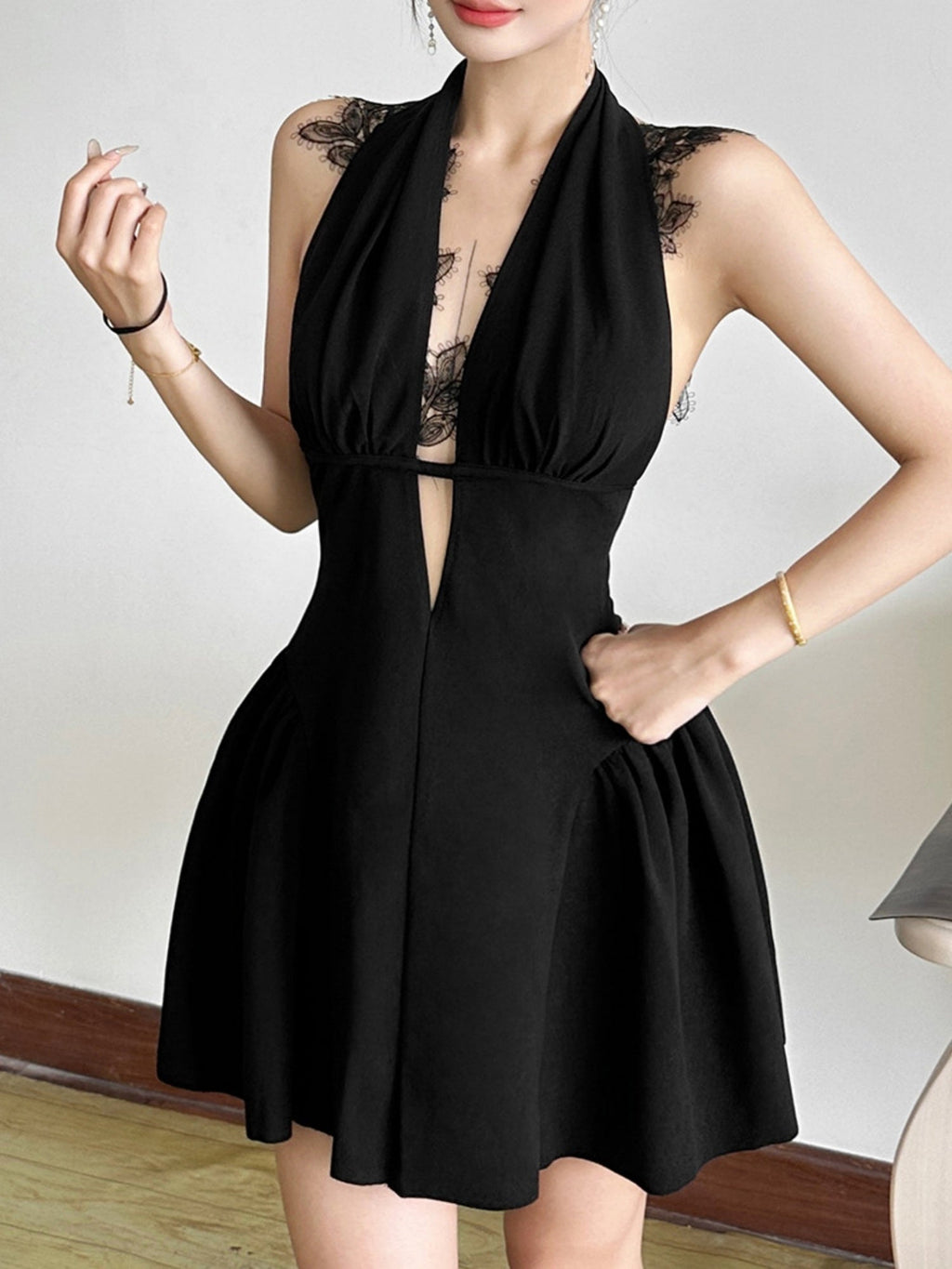 Lace Patchwork Halter Neck Deep V-neck Mini&Short Dresses