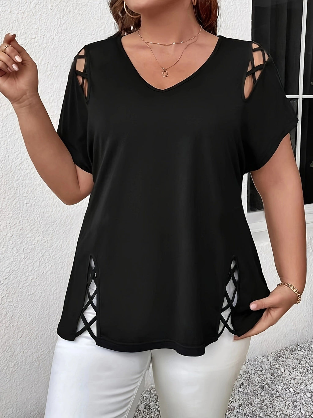Hollow Out V-neck Cross Belt Short-sleeved T-shirt