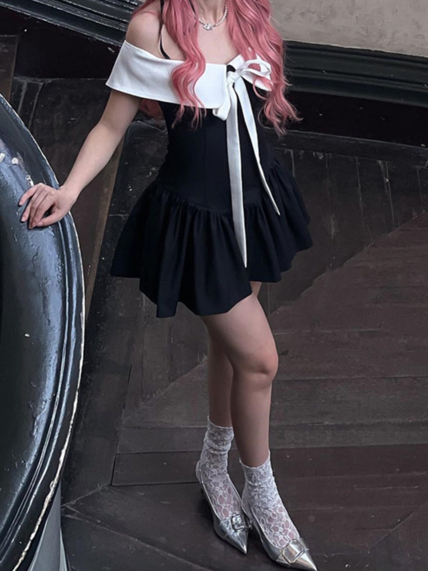 Off-shoulder Bow Waist Tie Short Sleeves Mini&Short Dresses
