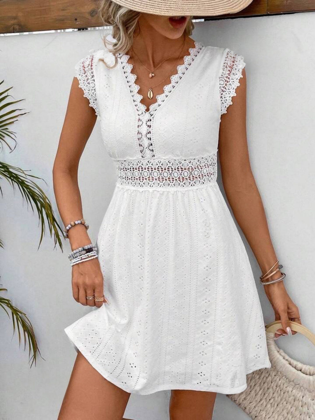 Lace Trim Openwork Jacquard V-neck, Fitted Waist Mini&Short Dresses