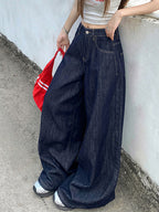 Loose-Fitting Boyfriend Jeans