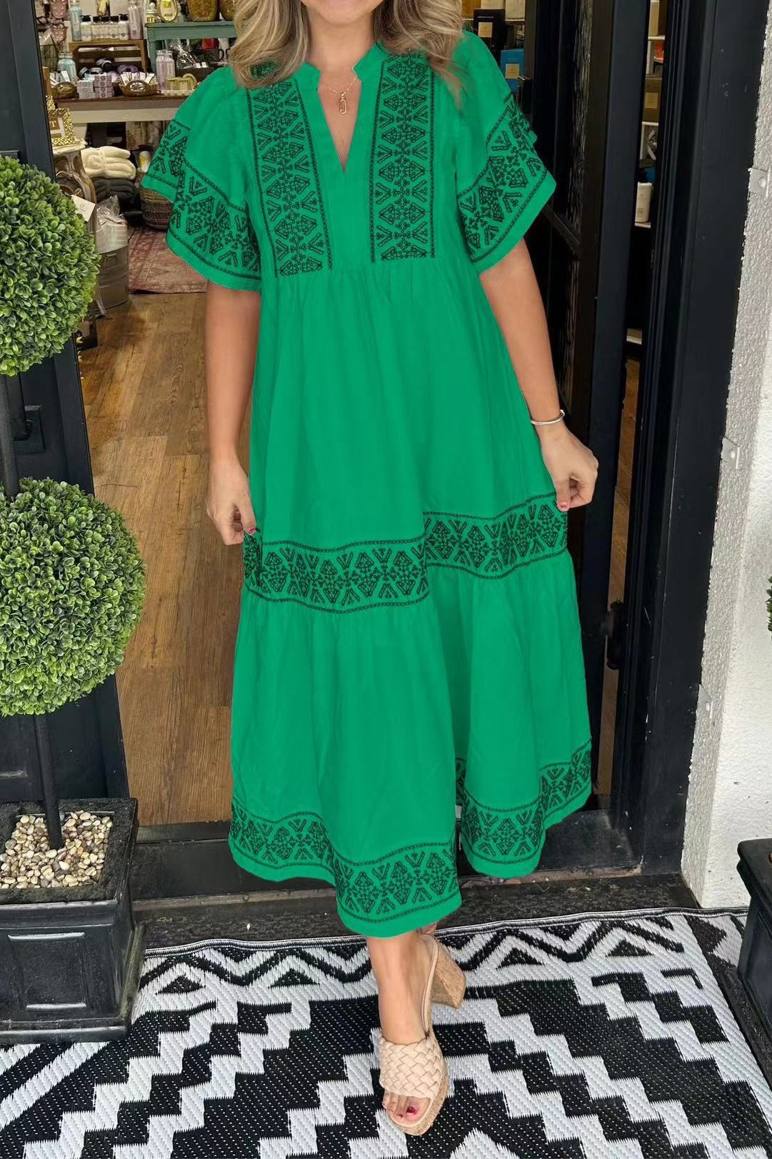 V Neck Short Sleeve Geometric Embroidery Tiered Midi Dress