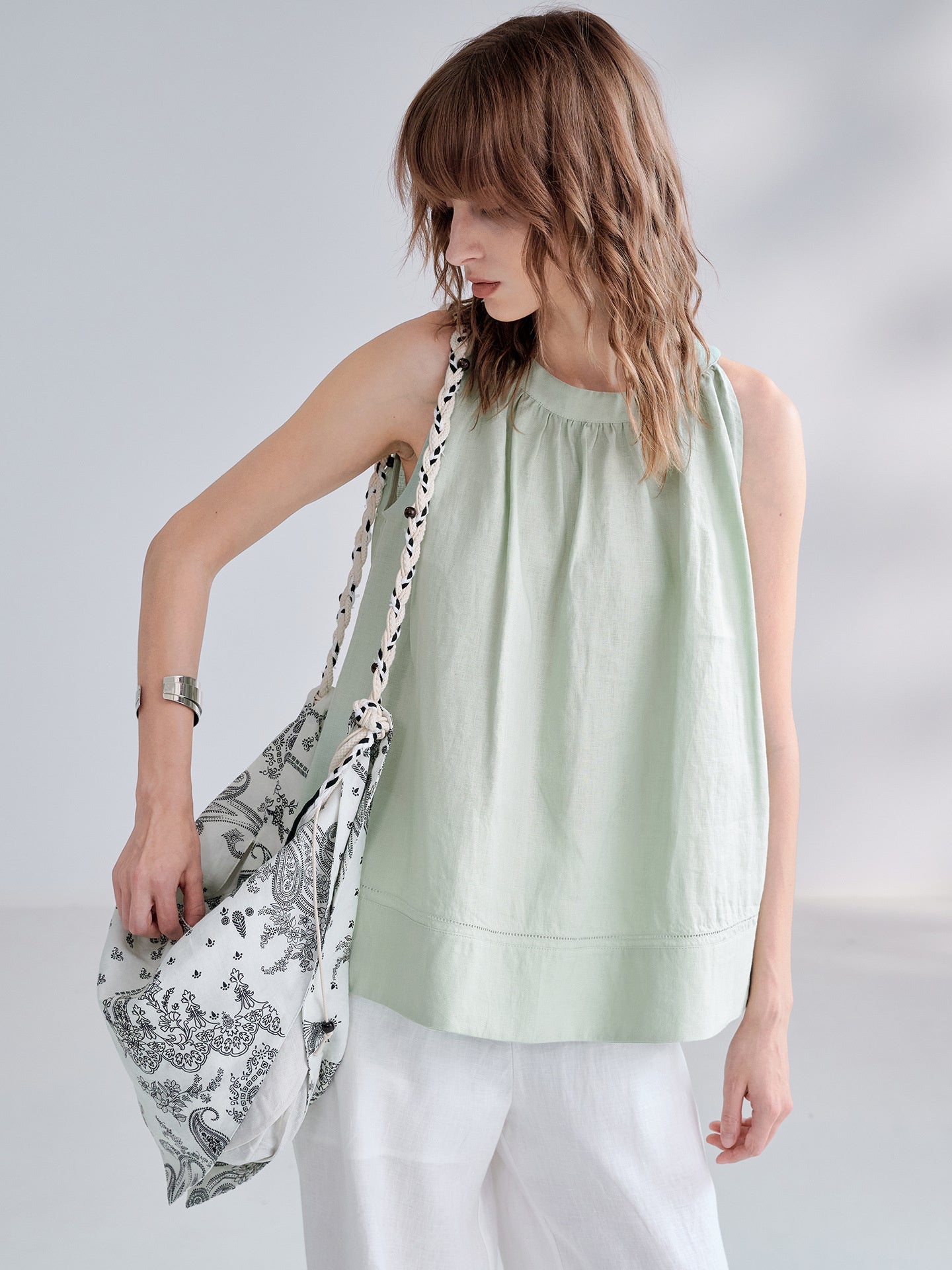Textured Linen Off-shoulder Slim Fit Non-elastic Camisole