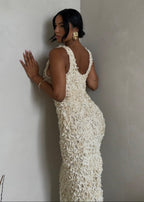 Plunging Neck 3D Petal Applique Bodycon Midi Dress