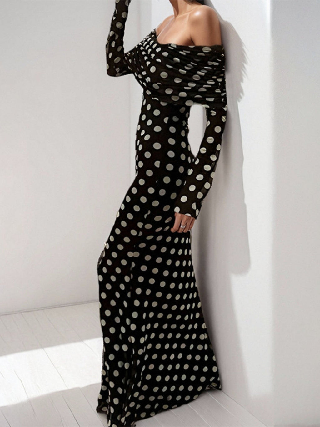 Polka Dots Off-shoulder Long Sleeves Slim Fit Hip Body Maxi Dresses