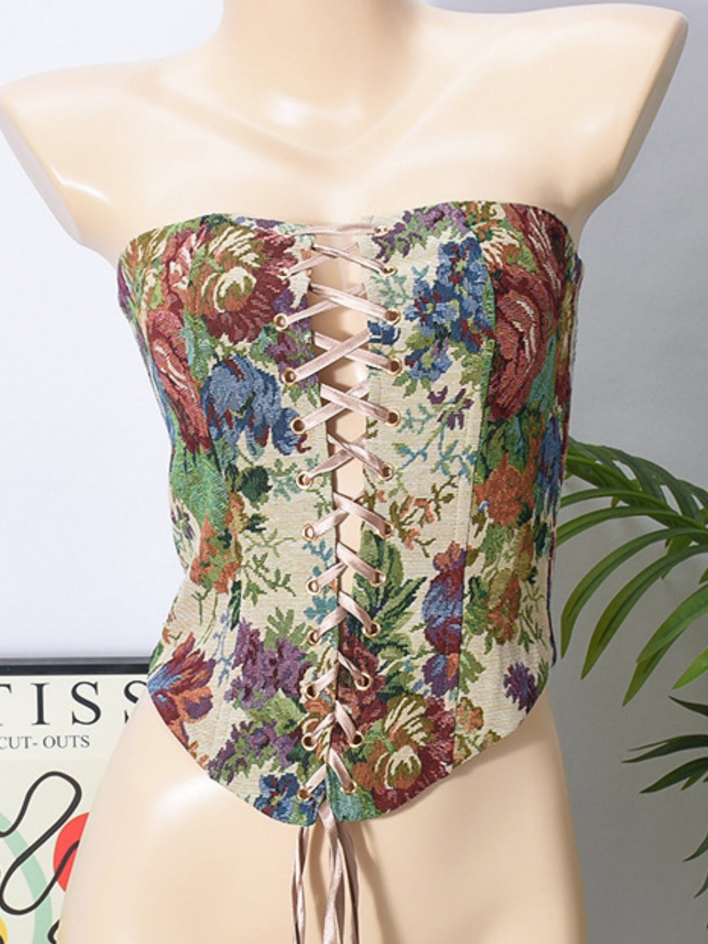 Flower Embroidery See-through Hollowed-out Rope Gathering And Cultivating Oneself Strapless Bra