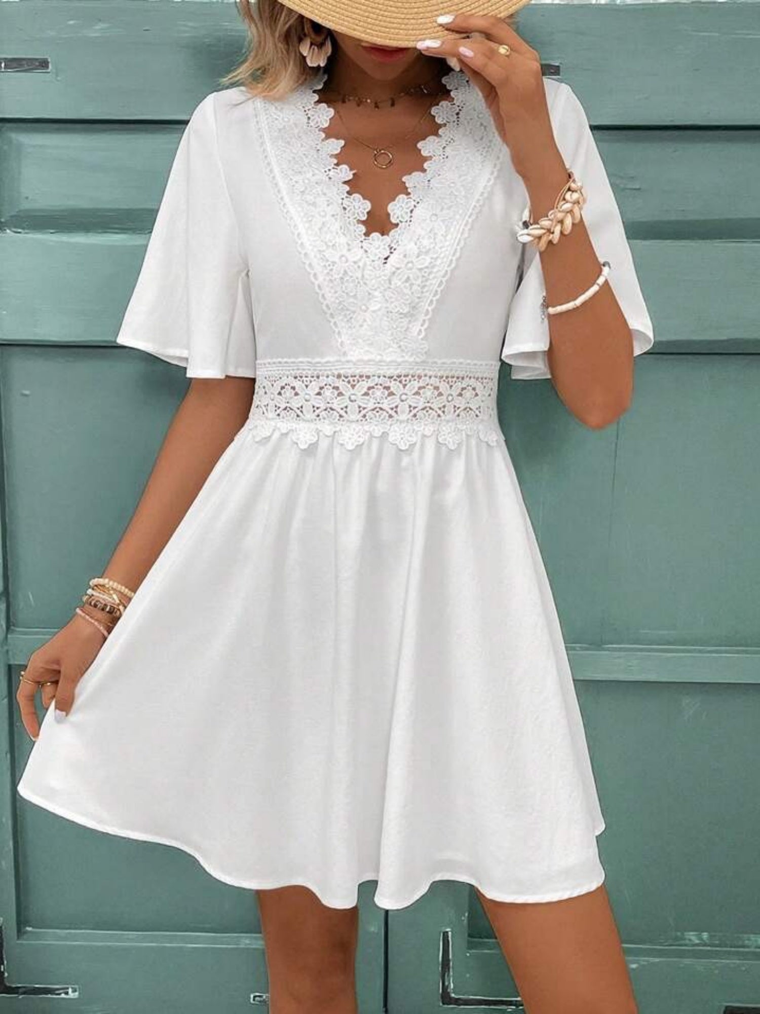 Lace Trim Hollow Out V-neck Short Sleeve Mini&Short Dresses