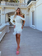 Off-shoulder Fishbone Feather Gathering Short Party Dress