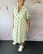 Fabiola Minimalist Loose Spring Dress with Lapel Collar and Short Sleeves Elevated Occasion Wear
