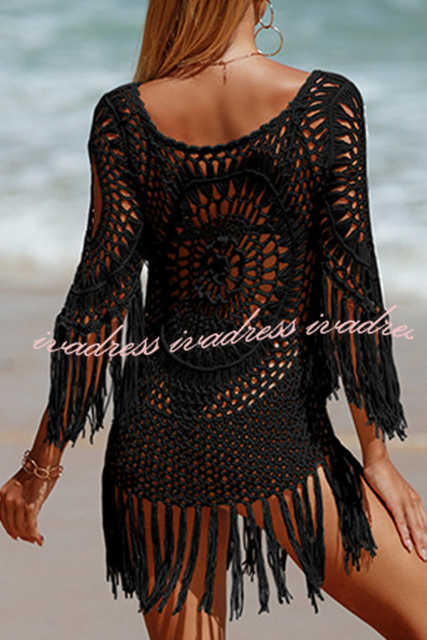 Unique Pattern Knitted Cutout Crew Neck Short Sleeved Cover Up