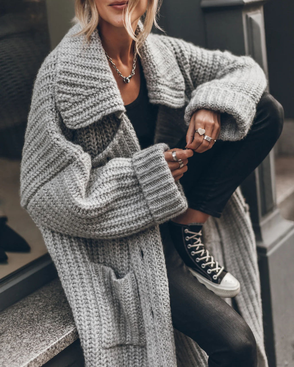 Chunky and Warm Knit Button Pocketed Oversized Midi Cardigan