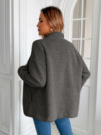 | Fluffy jacket with long sleeves and zip
