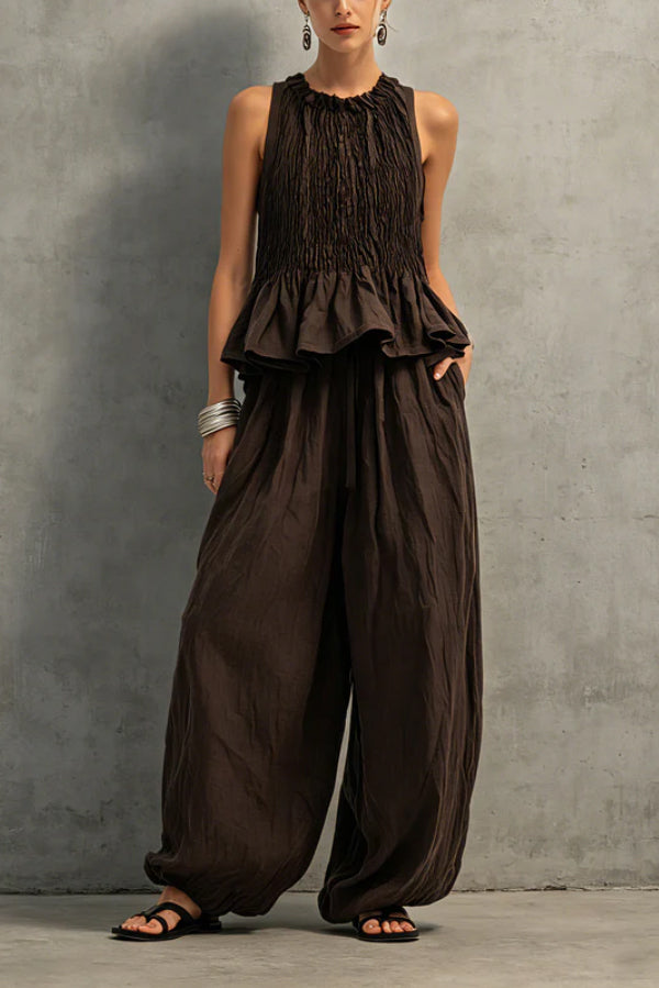 Retro-style pleated sleeveless top and wide-leg pants set