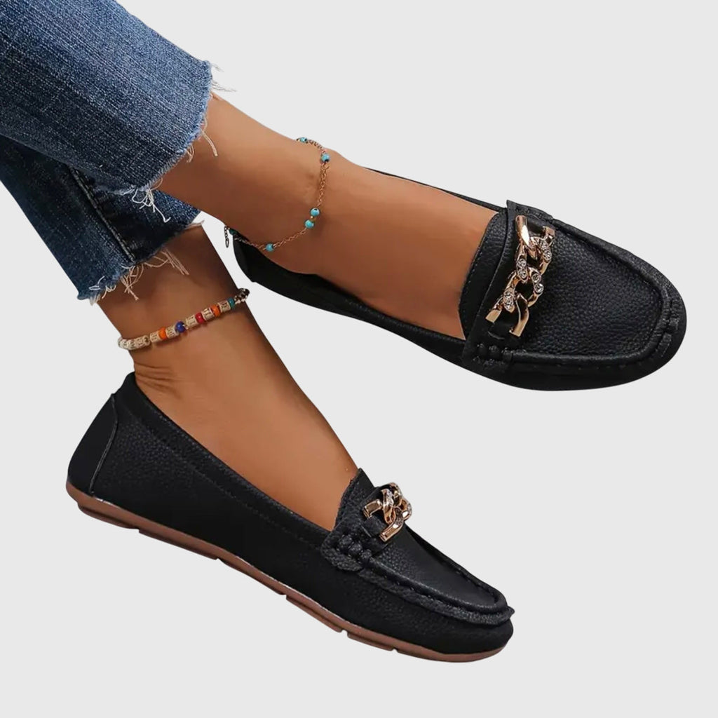 AmyVictoria | Flat Diamond Buckle Loafers
