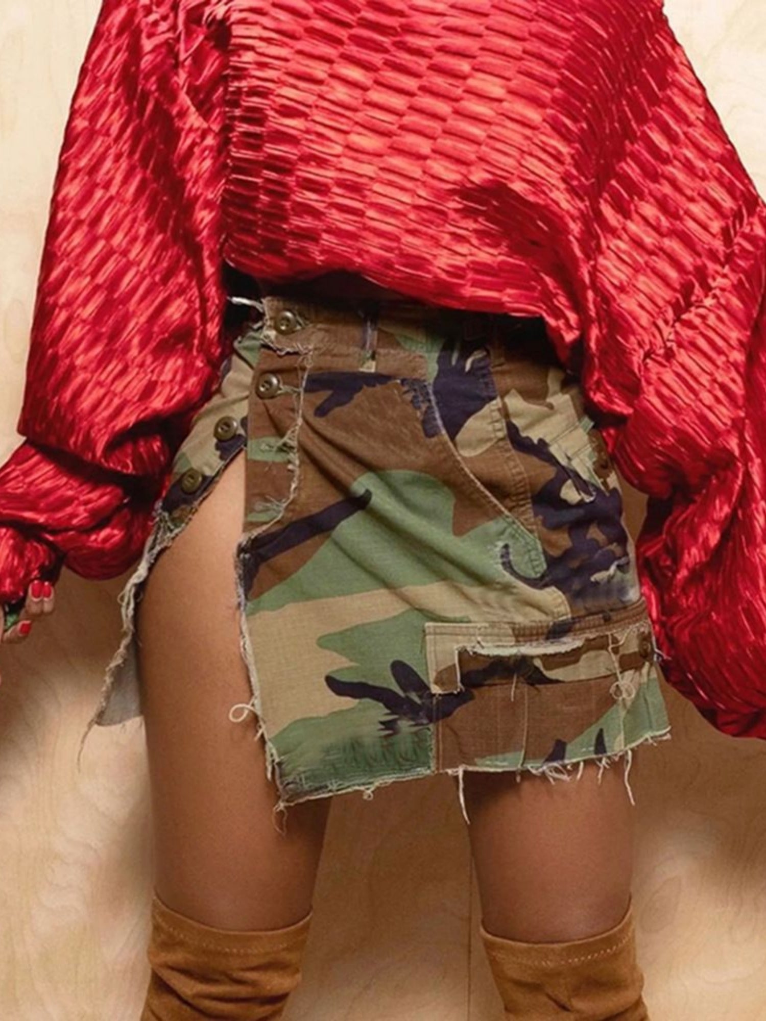 Camouflage Buttons Wear And Tear Pocket Washed Denim Mini Skirt