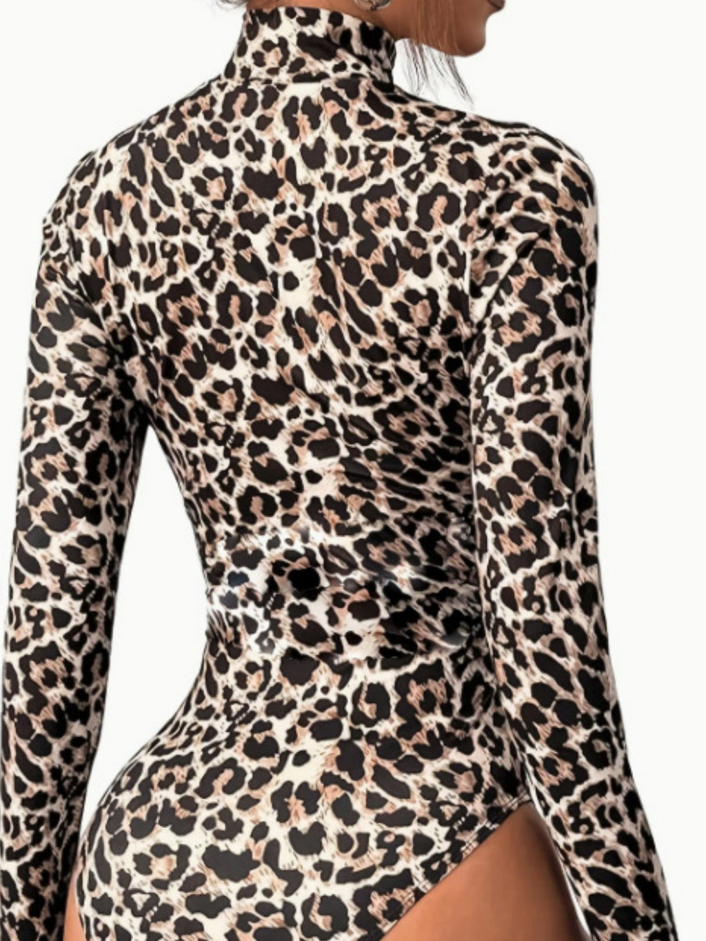 Leopard Print High-necked Long-sleeved Bodysuits