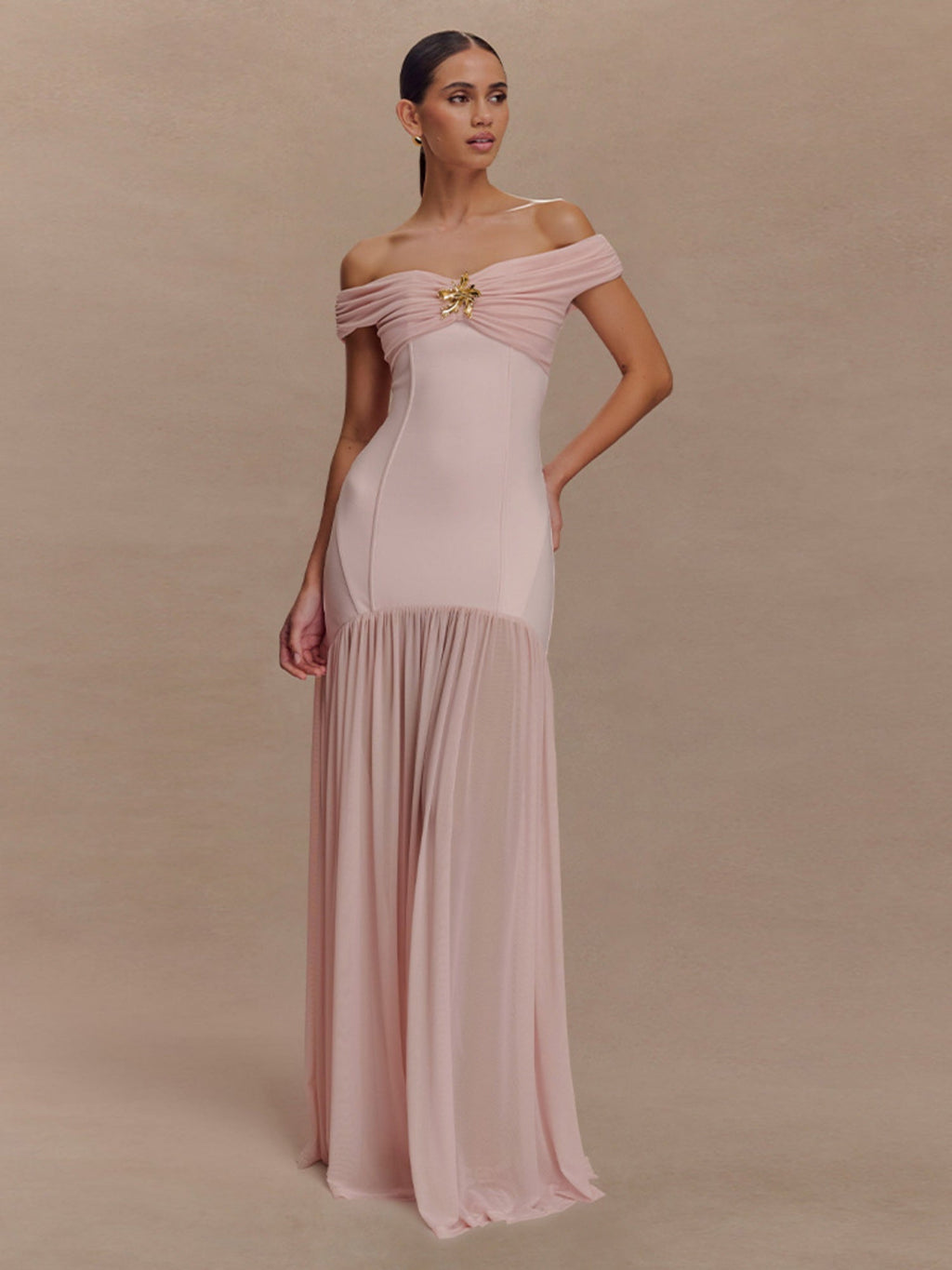 Mesh Splicing Off-shoulder Pleated Backless Maxi Dresses
