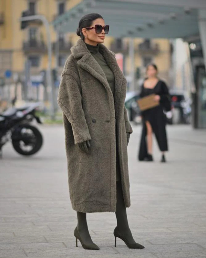 | Long teddy coat