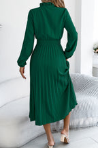 Solid Color Long-sleeved Fitted Waist Pleated Elegant Midi Dress