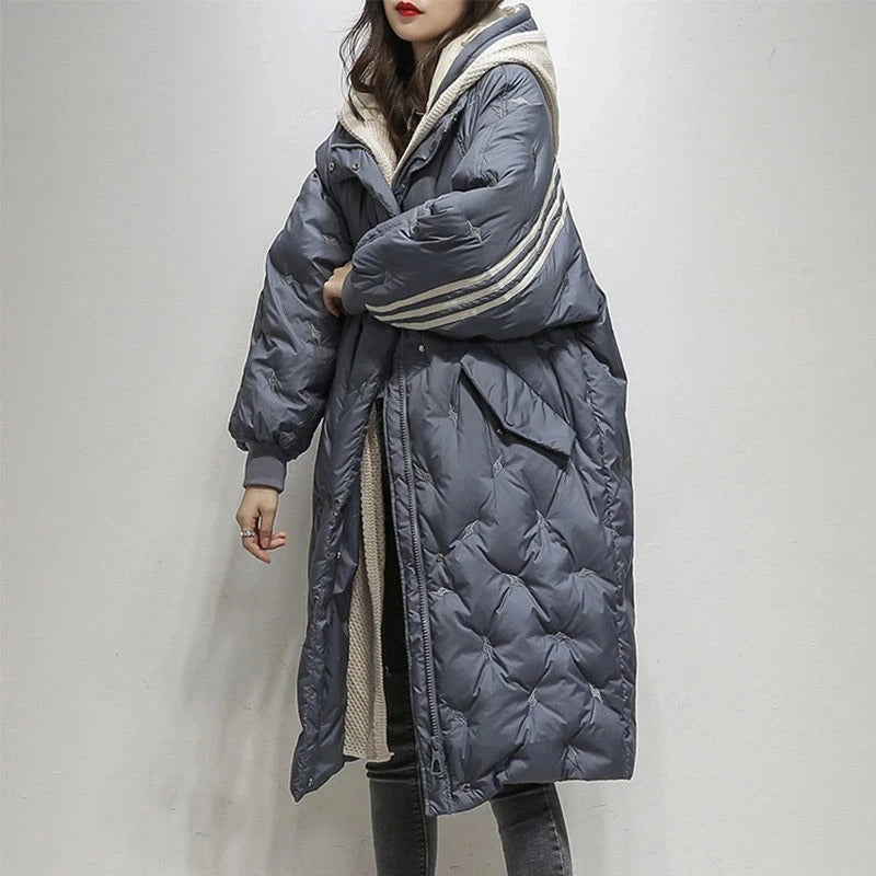 | Mid-length jacket with duck down and hood