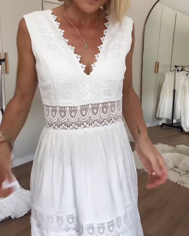 Indira | Lace V-Neck Dress