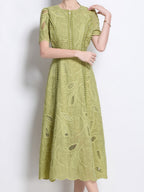 Retro Heavy-duty Hollowed-out Embroidered Round Neck Waist-cinching Short-sleeved Dress