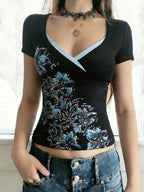 Printed Color-blocked V-neck Slim Fit Long-sleeved T-shirt