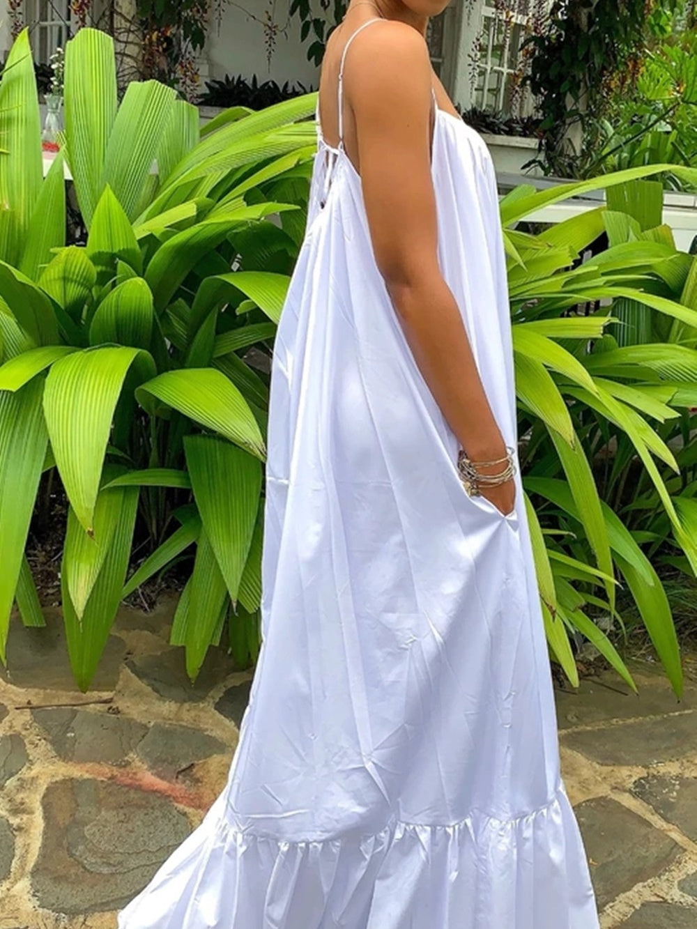 Sleeveless Halter Maxi Dress