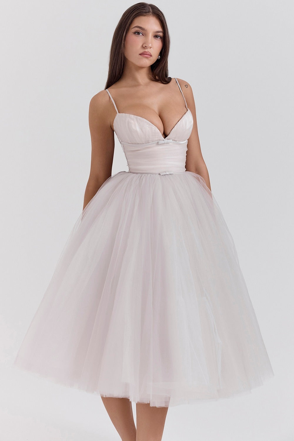 Ruched Sweetheart Pleated Bodice Tulle Layered Skirt Spaghetti Strap Midi Dress