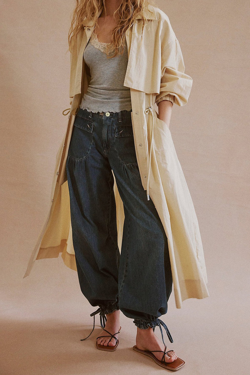Mid Rise Tapered Vintage Relaxed Jeans