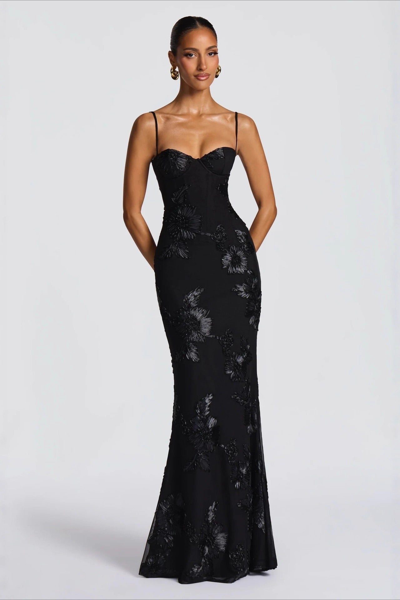 Spaghetti Strap Corset Bodice Floral Lace Appliqué Open Back Mermaid Maxi Dress