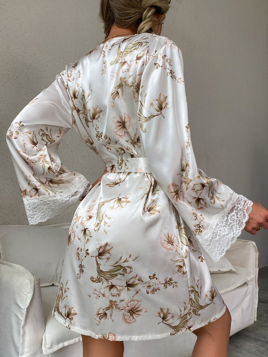 Floral Print Belted Satin Robe With Lingerie Set