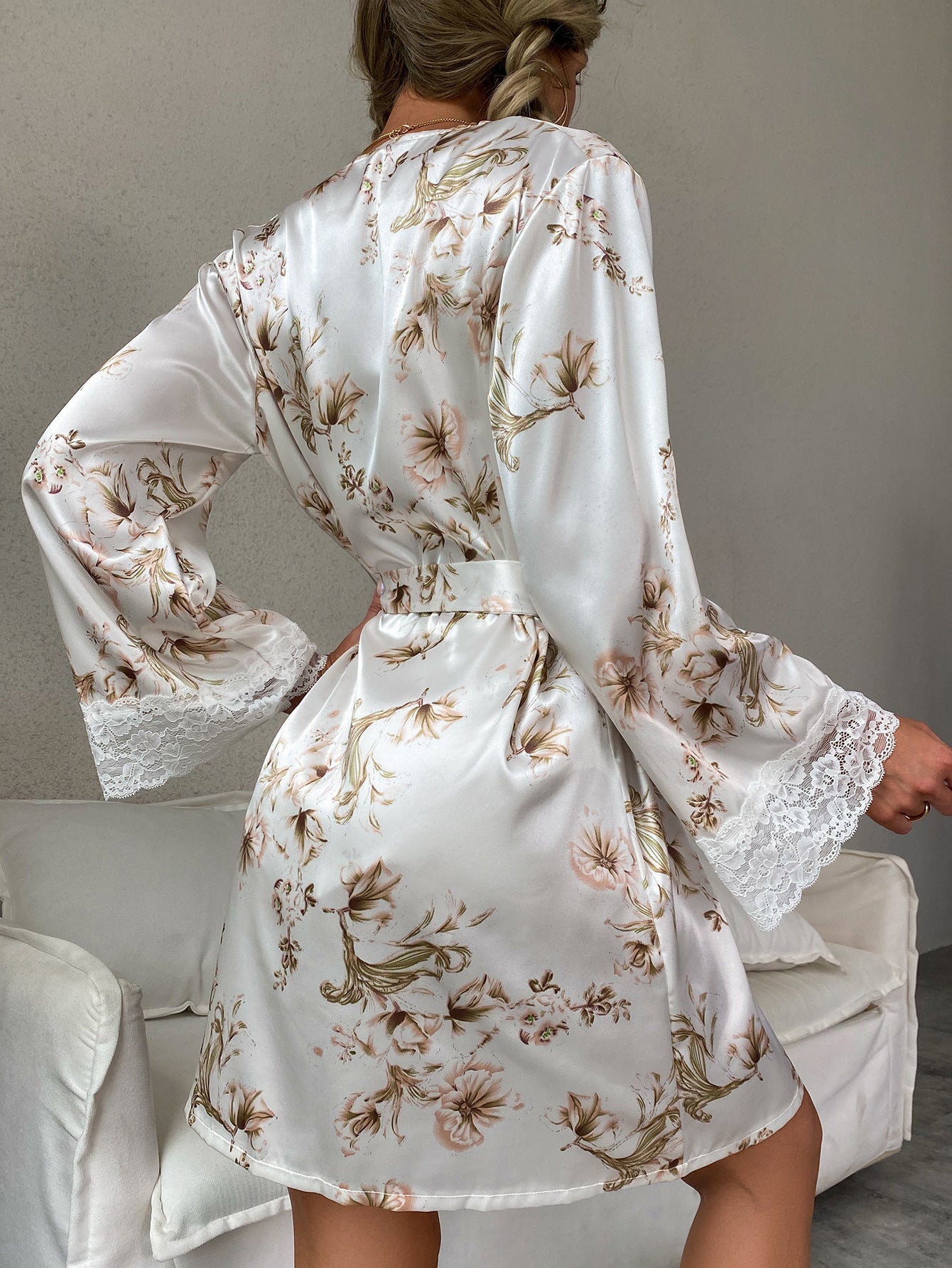 Floral Print Belted Satin Robe With Lingerie Set