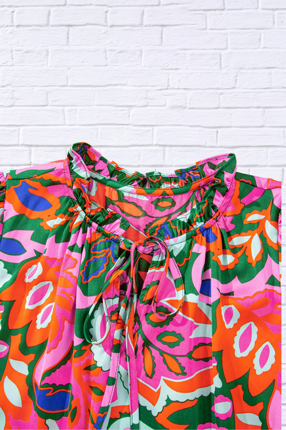 Tropical Print Short Sleeve Tie Neck Blouse _ Multicolor