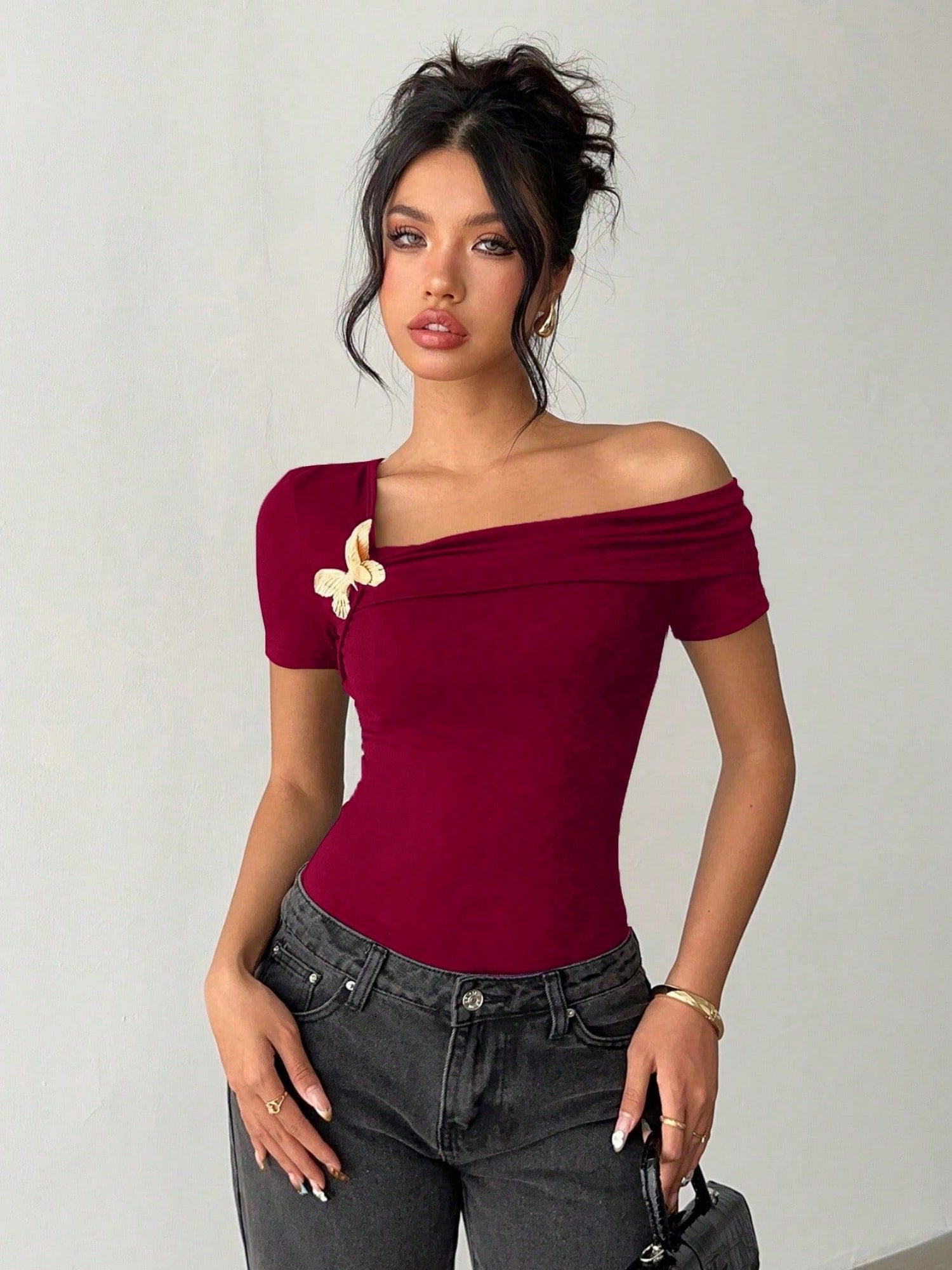 3D Butterfly Asymmetrical Neckline And Off-shoulder T-shirts