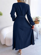 Verónica Effortless Pleated Midi Dress Chic Silhouette Collection
