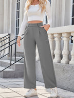 Women Relaxed Straight Leg Straight Fit High-Rise Easy Wash Pleated Joggers