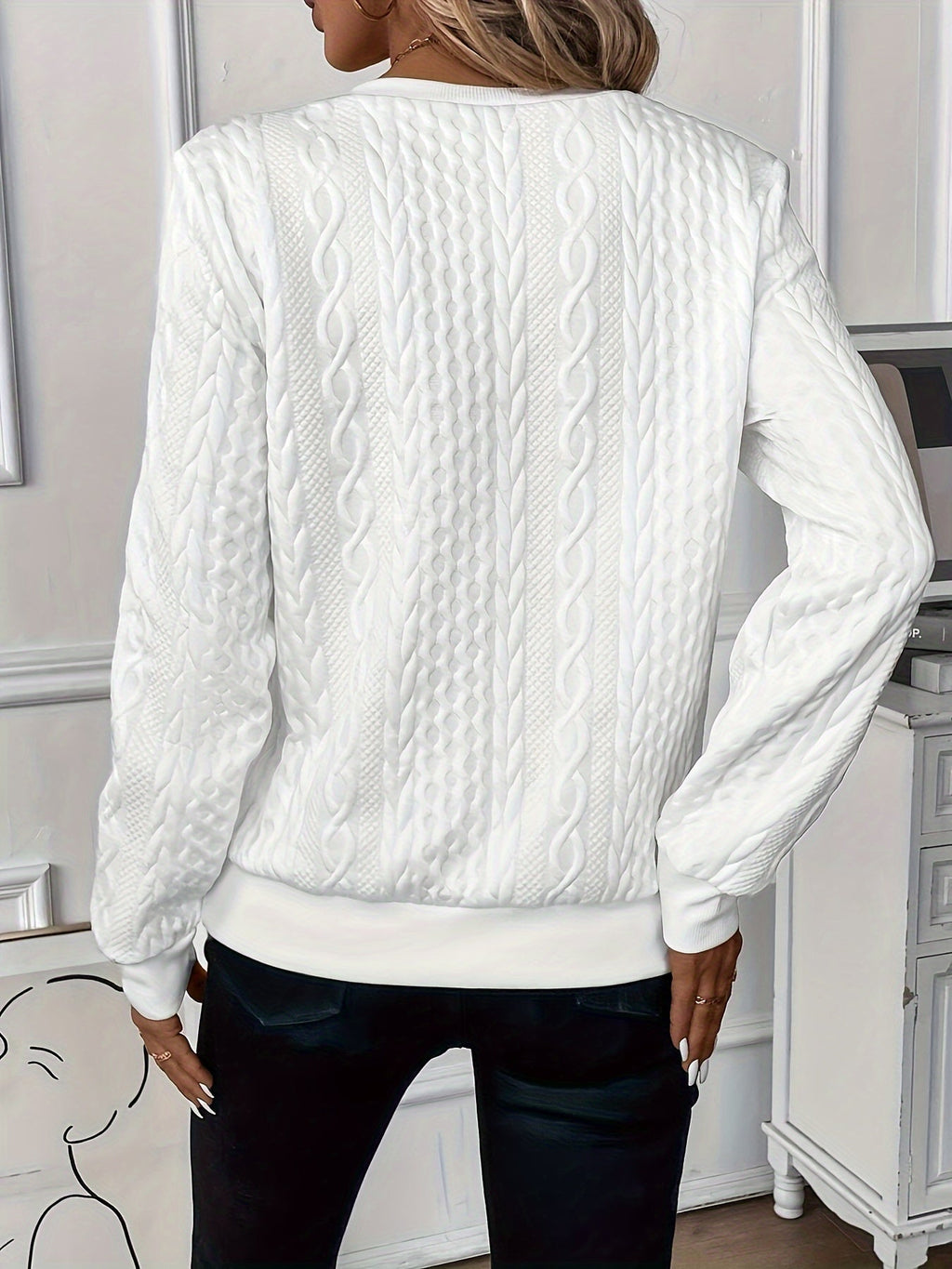 | Elegant Zip-Up Sweater