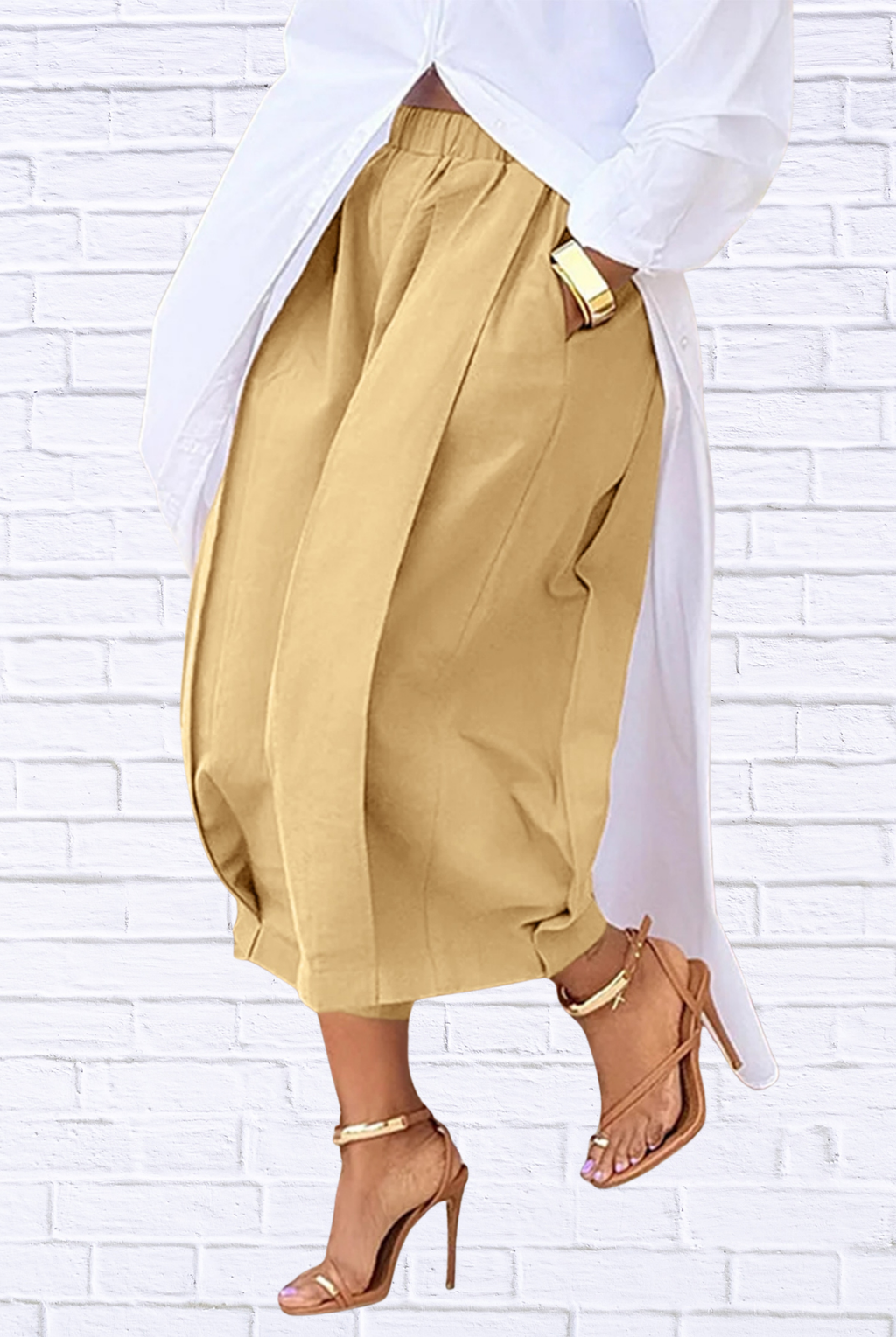Plus Size Wide Leg Pleated Detail Cropped Pants