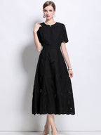Retro Heavy-duty Hollowed-out Embroidered Round Neck Waist-cinching Short-sleeved Dress