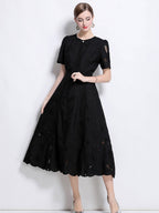 Retro Heavy-duty Hollowed-out Embroidered Round Neck Waist-cinching Short-sleeved Dress