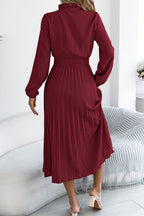 Solid Color Long-sleeved Fitted Waist Pleated Elegant Midi Dress
