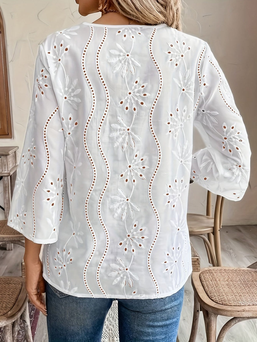 Loose-fitting V-neck Elegant Embroidered Bell Sleeve Lace Shirt For Commuting