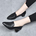 Cecilia | Floral Embossed Pumps